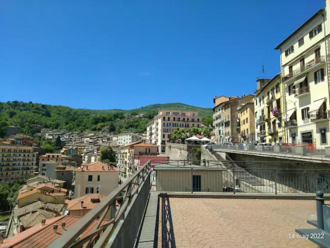 Alloggio Blu Nel Cuore Di Soriano Soriano nel Cimino Exteriör bild